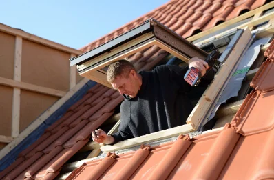 Pose de fenêtres de toit Velux à Évricourt